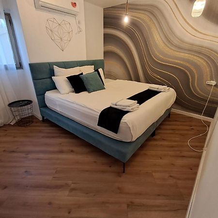 Yalarent Afarsemon Apartments With Pool - For Families & Couples Ейлат Екстериор снимка