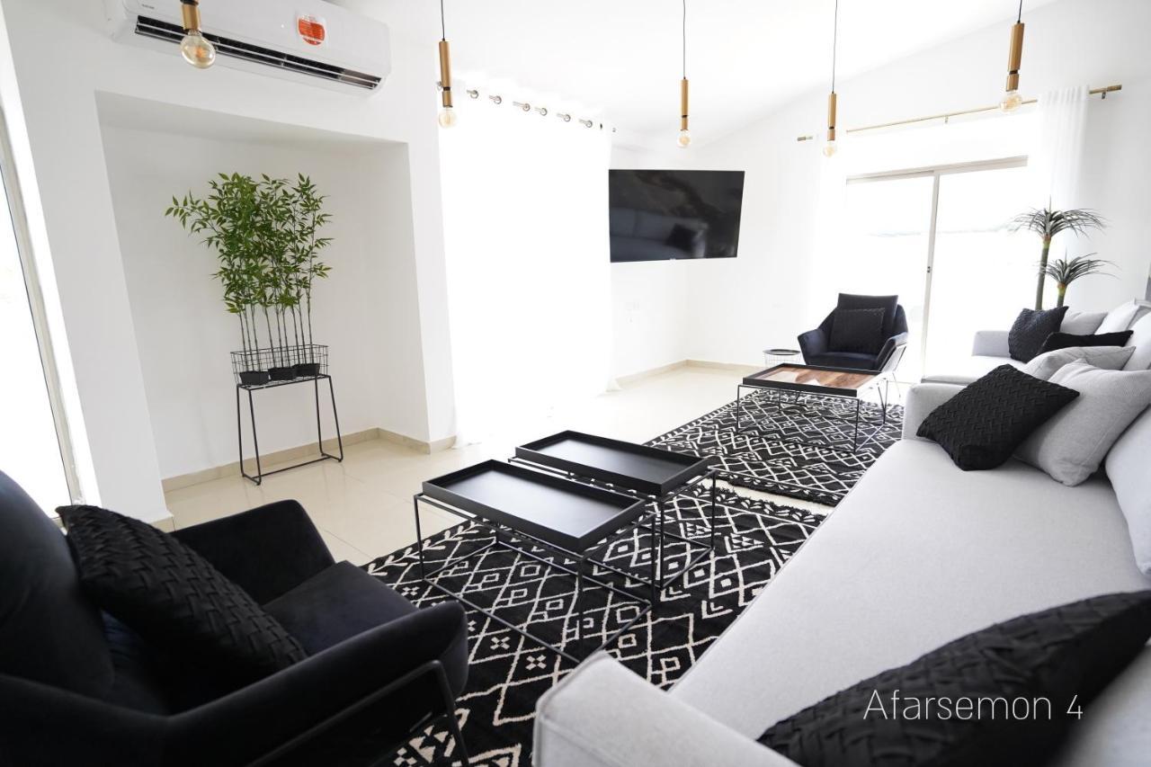 Yalarent Afarsemon Apartments With Pool - For Families & Couples Ейлат Екстериор снимка