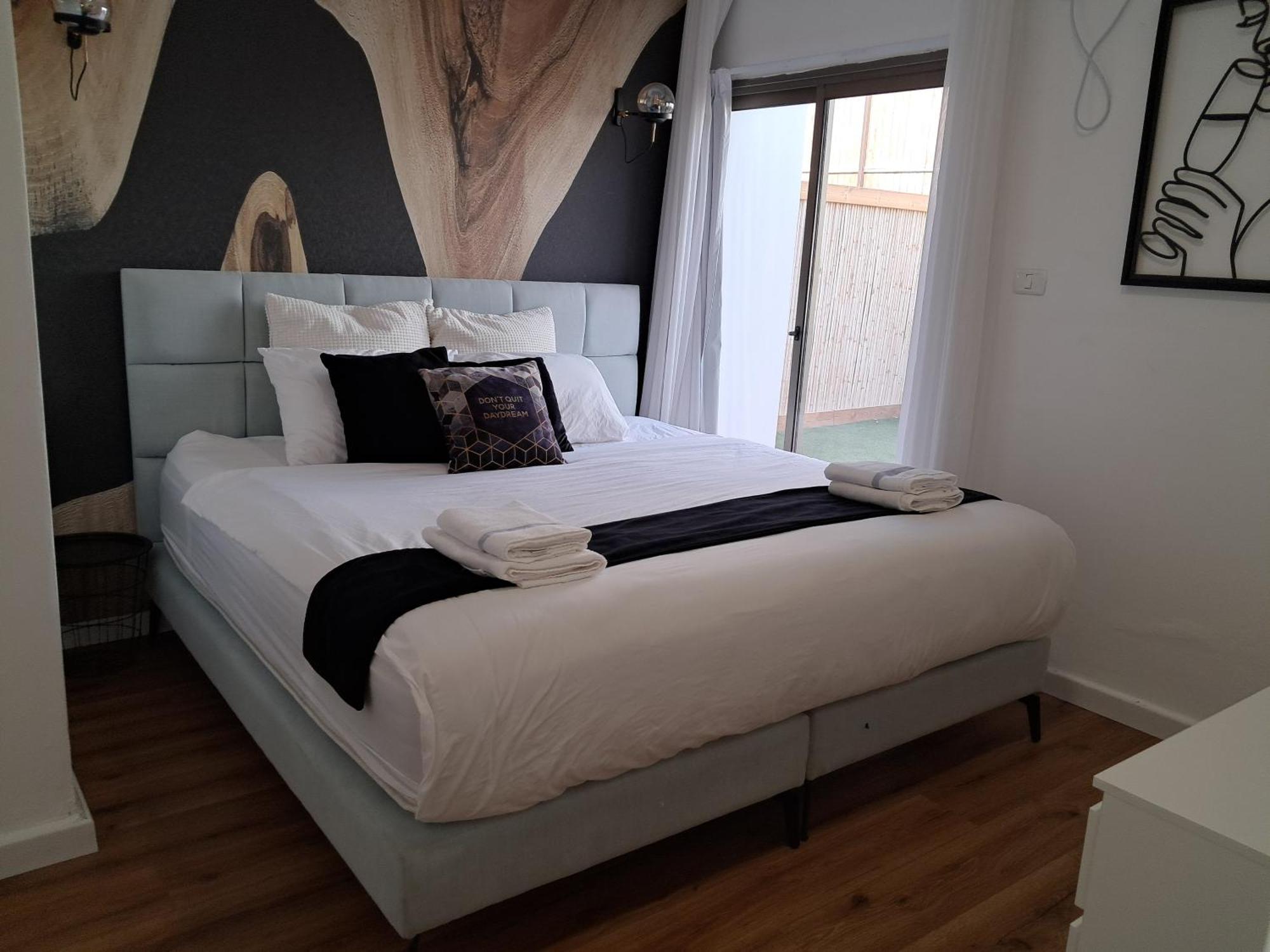 Yalarent Afarsemon Apartments With Pool - For Families & Couples Ейлат Екстериор снимка