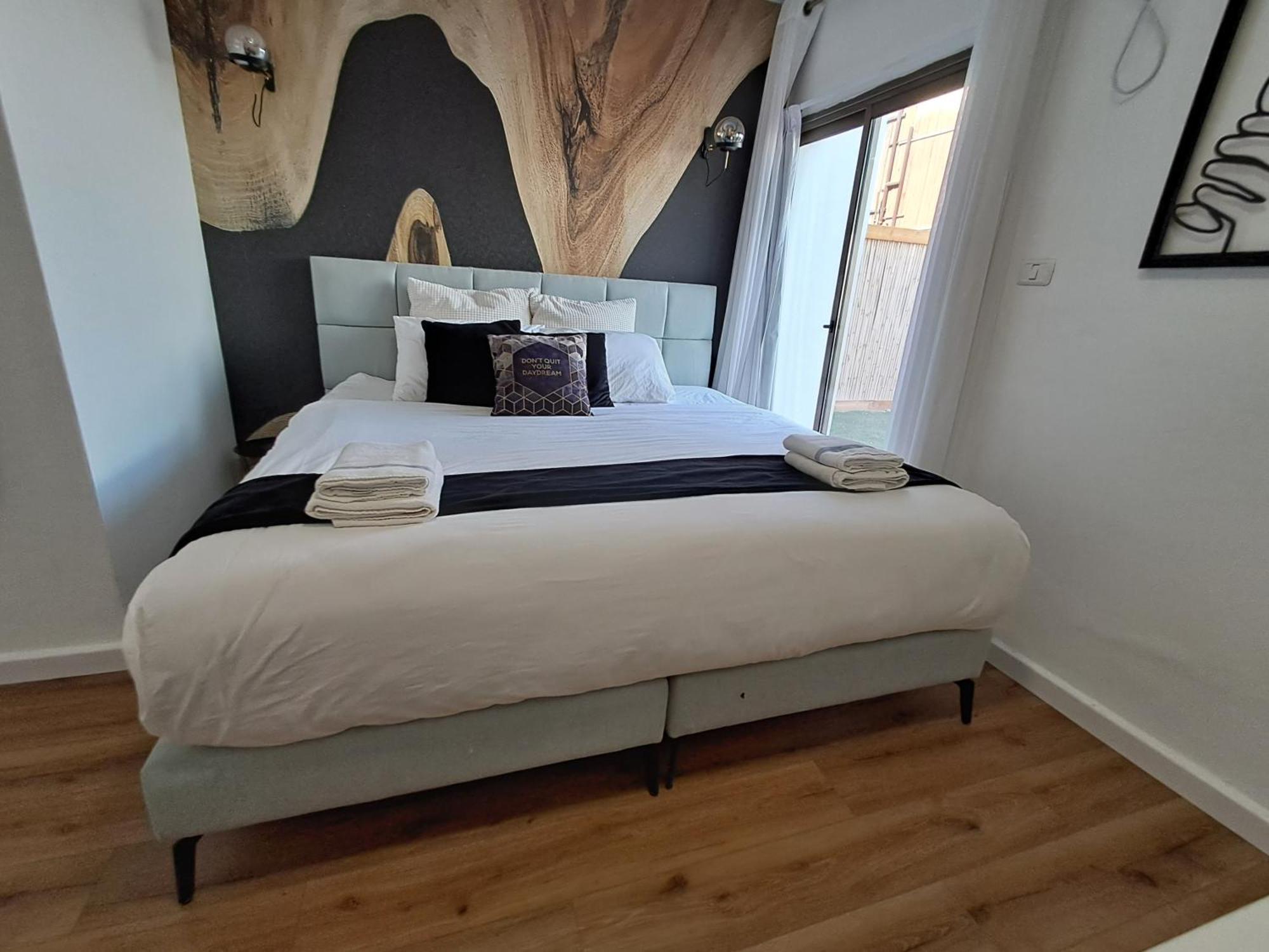 Yalarent Afarsemon Apartments With Pool - For Families & Couples Ейлат Екстериор снимка
