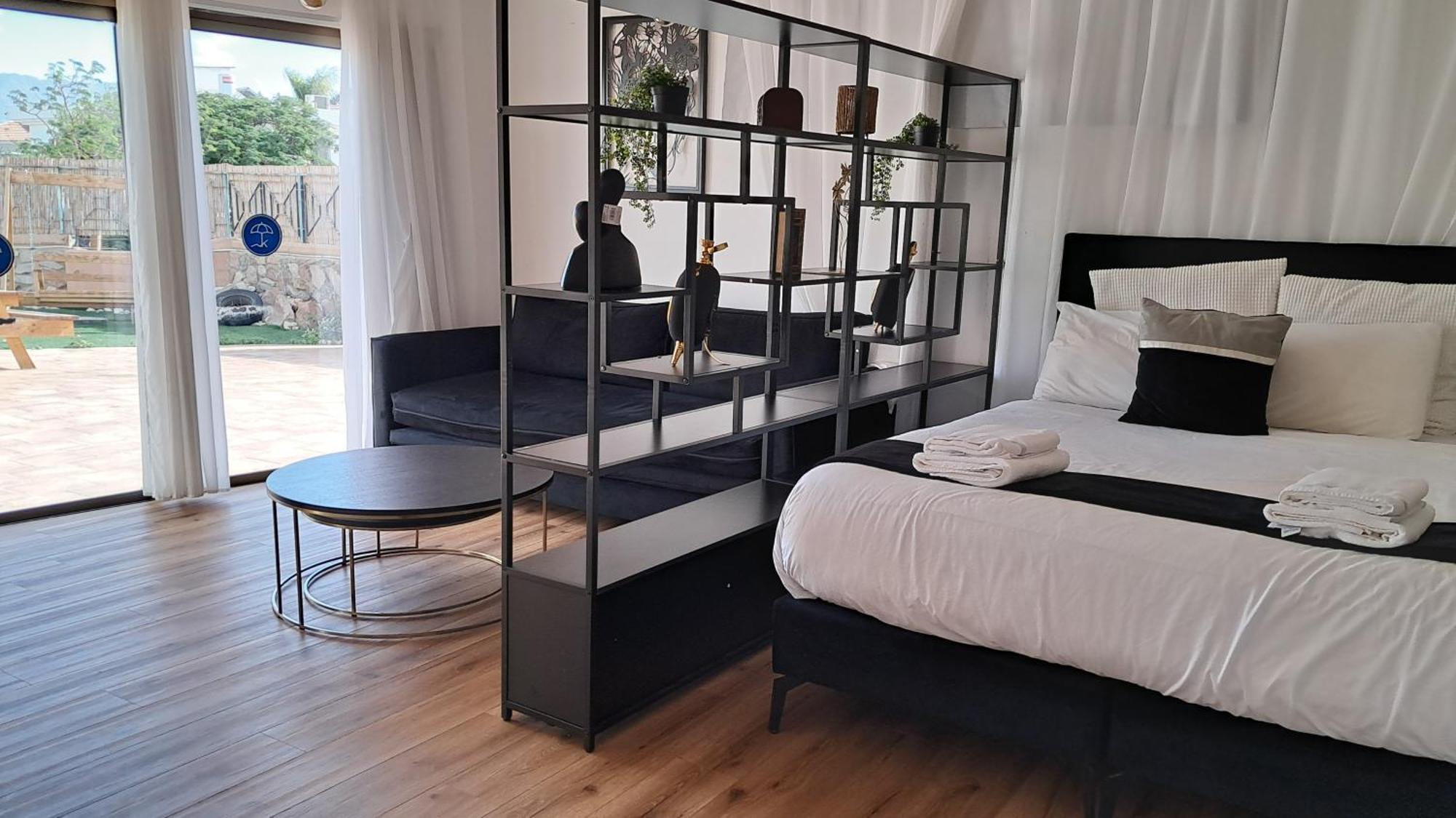 Yalarent Afarsemon Apartments With Pool - For Families & Couples Ейлат Екстериор снимка